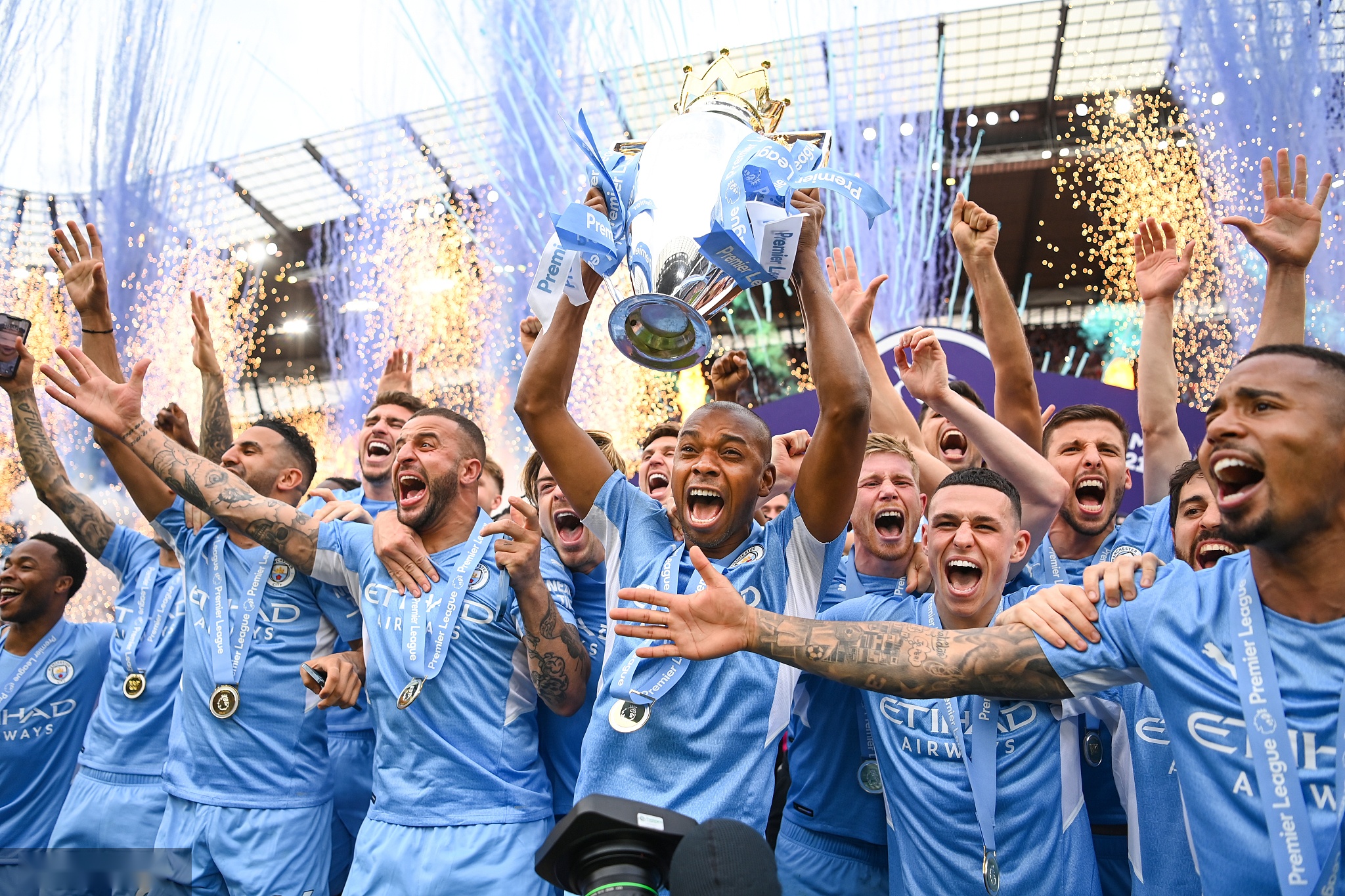 更是对球队 更是对球队